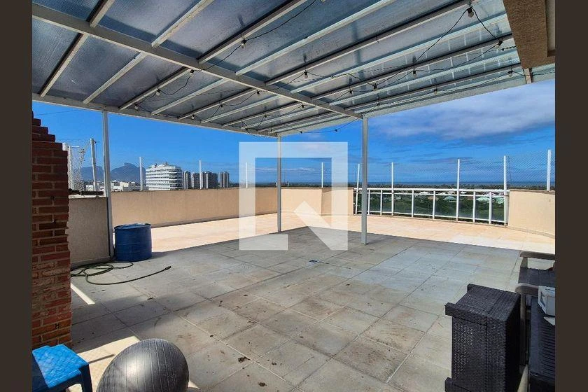 Furnished 3-bedroom apartment with balcony and views — photo 14