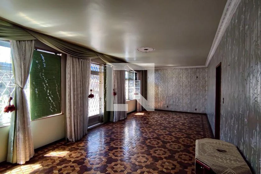 Rental house with 4 bedrooms and 600 m² — photo 39
