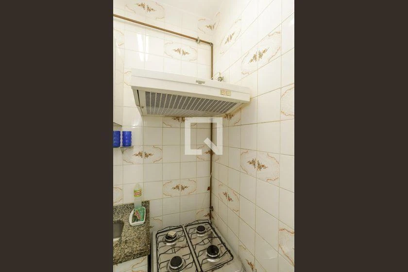 Furnished 60 m² apartment with 1 bedroom and no parking — photo 9