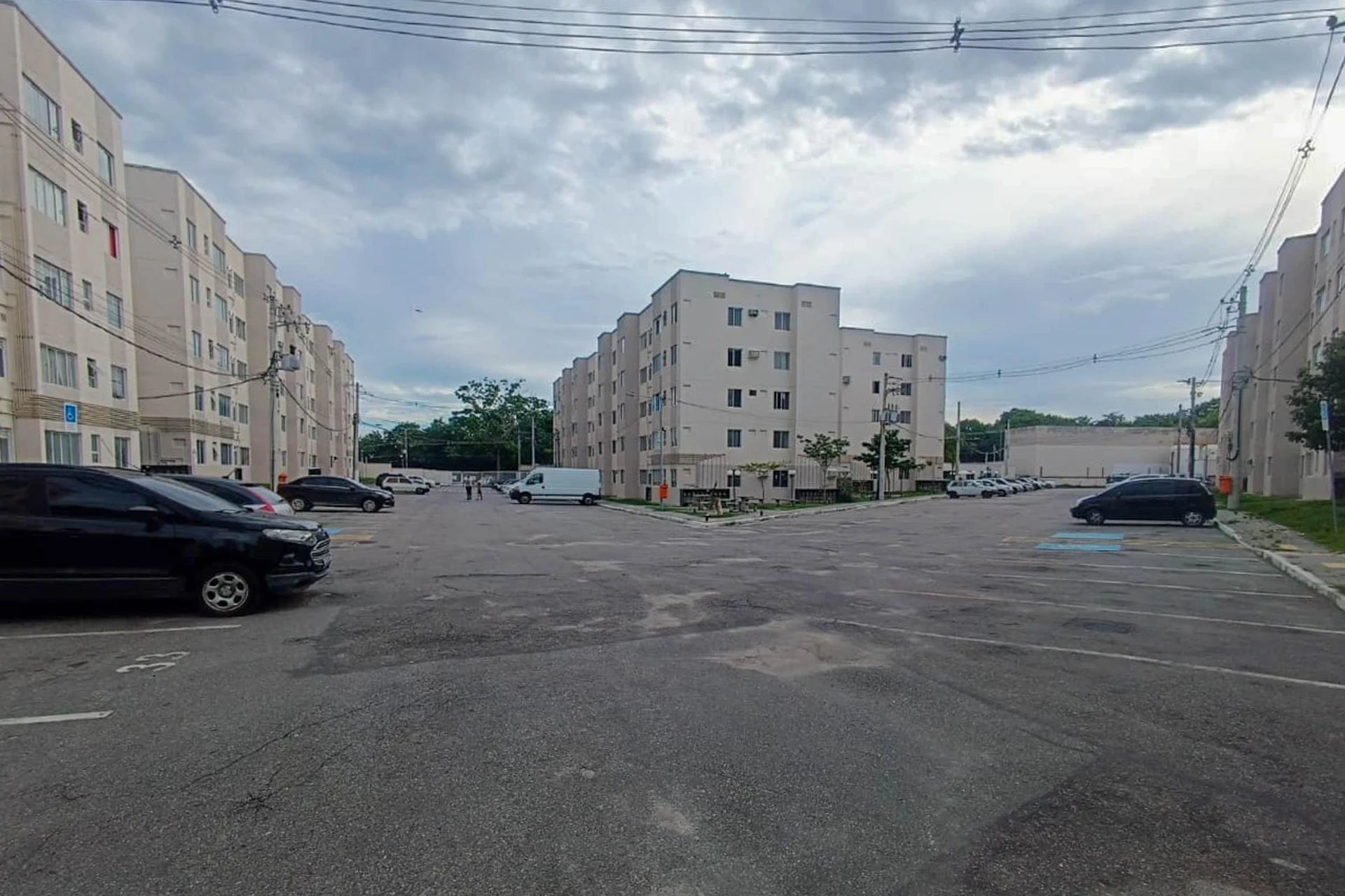 2-bedroom apartment with 1 bathroom, no parking — photo 25
