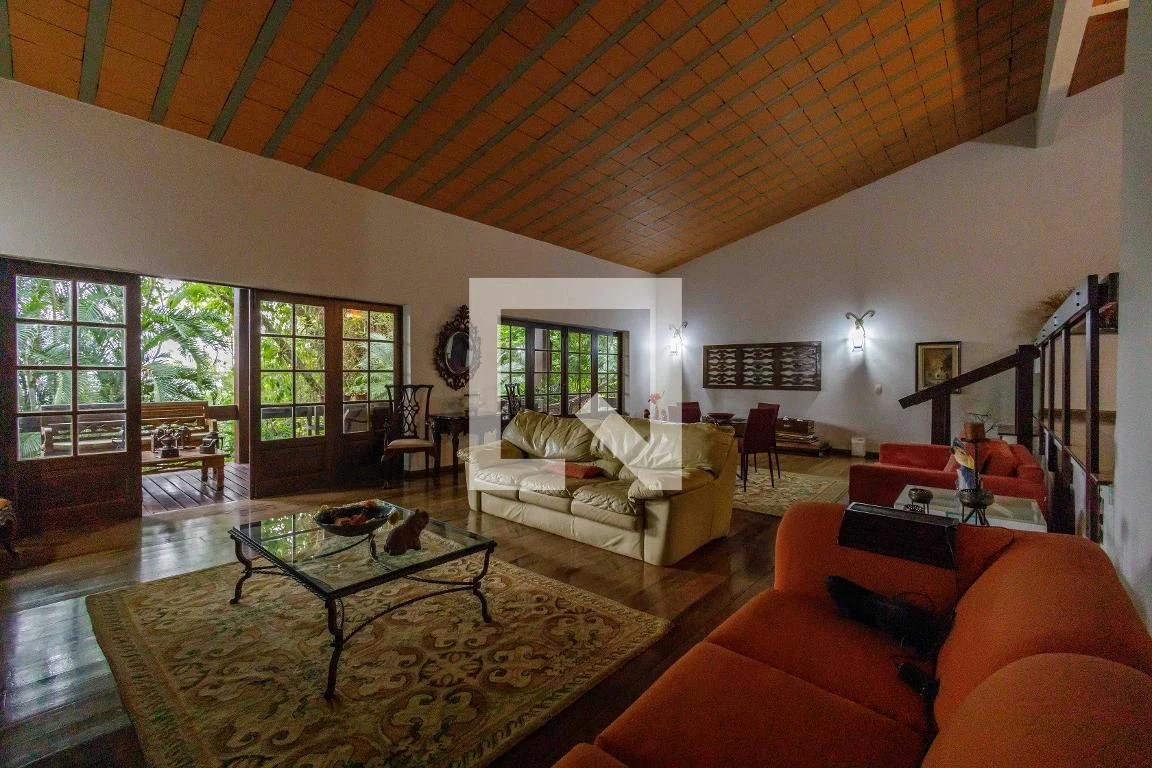 4-bedroom house with a walk-in closet in Rio de Janeiro — photo 8