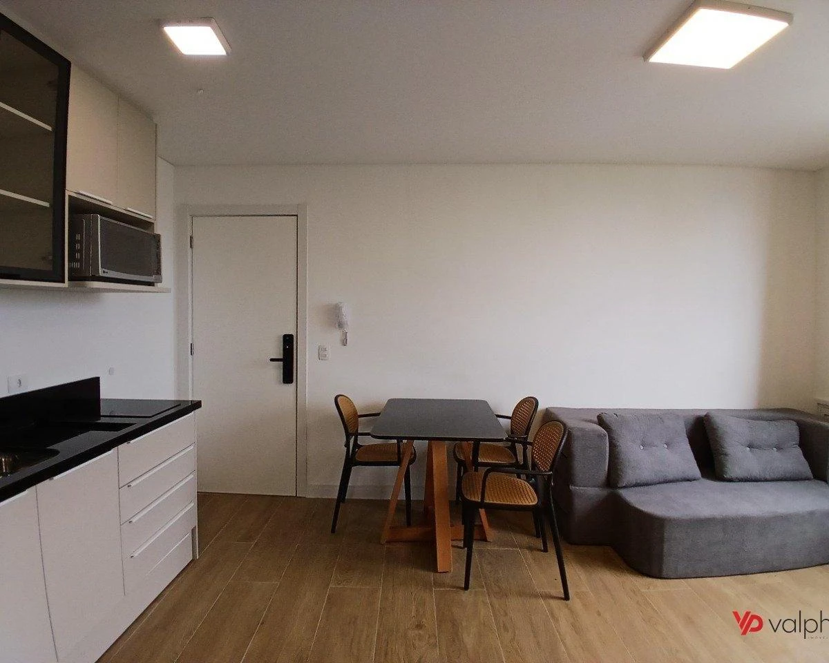 Home office in a one-bedroom apartment, 32 m² — photo 3