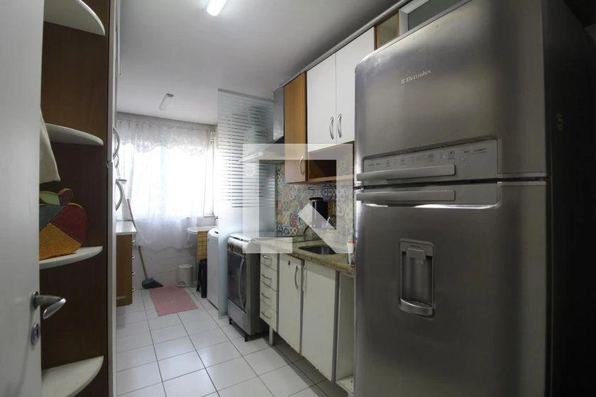 2-bedroom apartment with a home office — photo 2