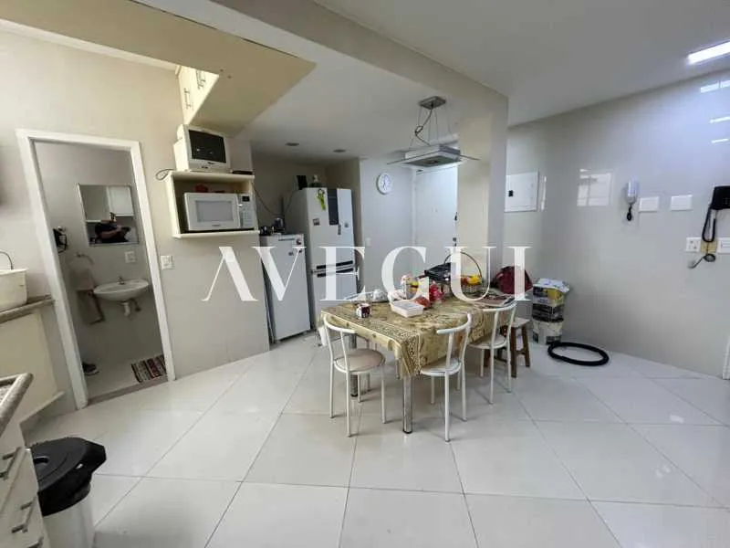Furnished 4-bedroom apartment with a gas stove kitchen — photo 21