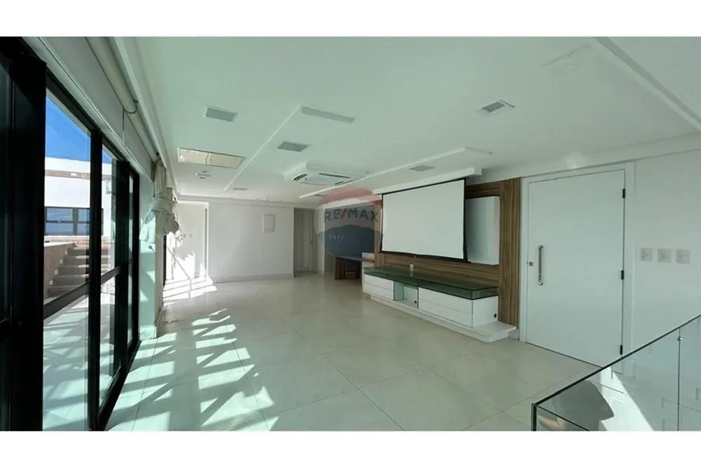 Furnished duplex apartment with open kitchen and 430 m² — photo 15