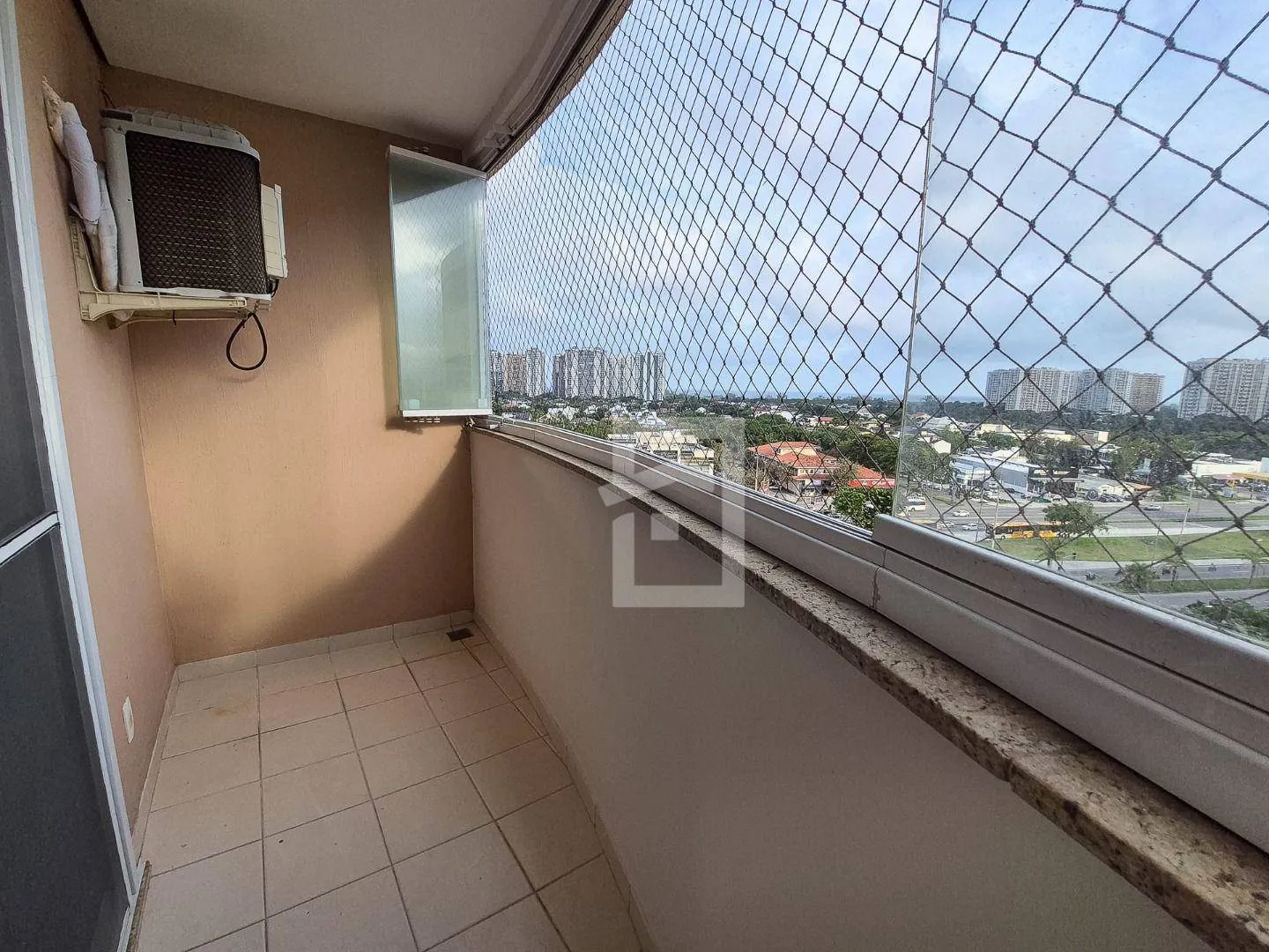 Furnished 235 m² apartment with 4 bedrooms — photo 34