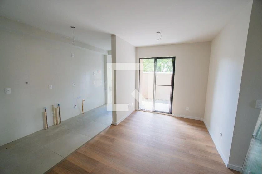 3-bedroom apartment with a grill on the balcony in Curitiba — photo 2