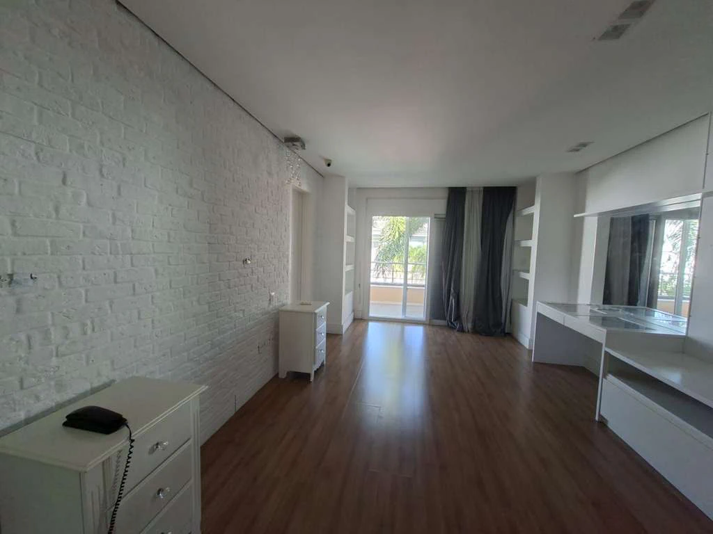 Furnished 1200 m² house with 5 suites and 7 bathrooms — photo 21