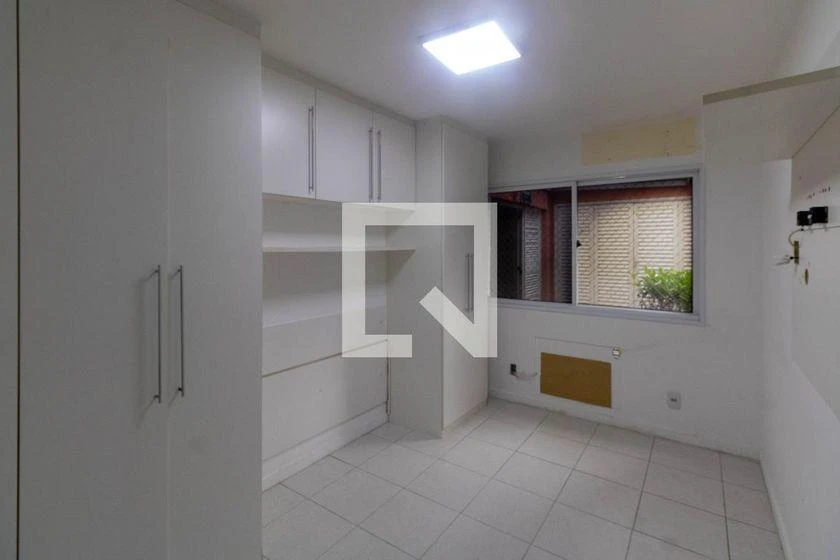 Балкон с грилем и 3 спальни: квартира 110 м² — photo 25