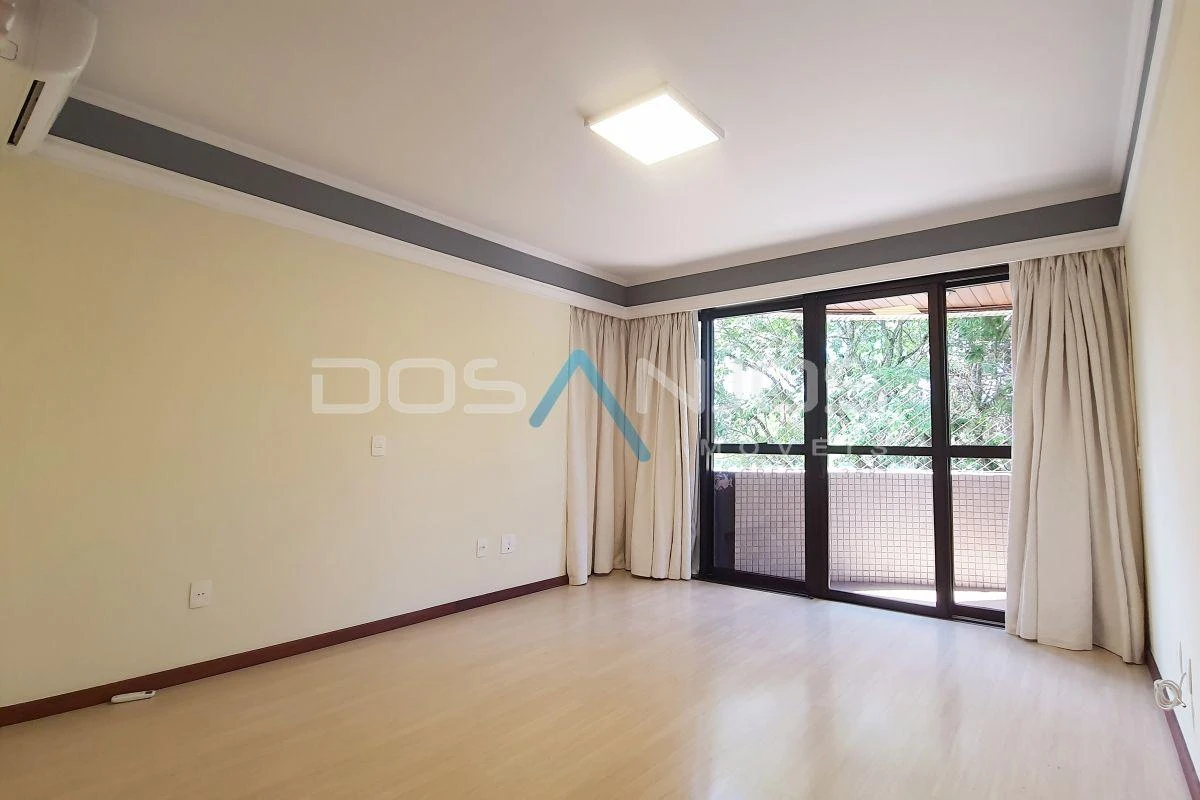 Furnished apartment with 4 bedrooms and 270 m² — photo 22