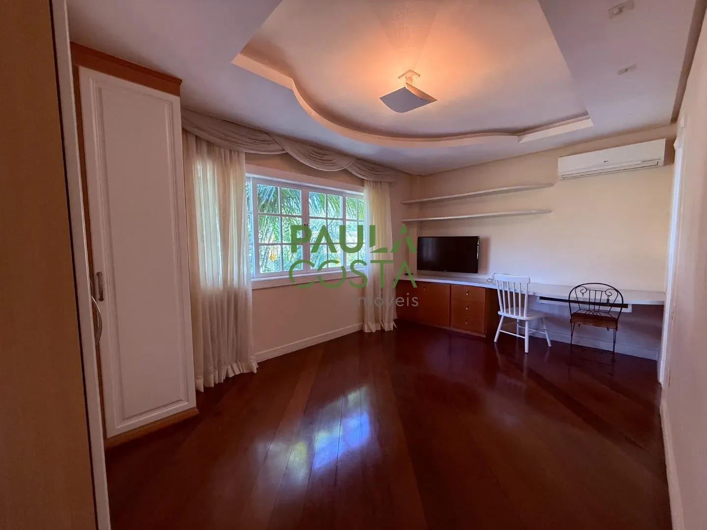 Casa mobiliada com 5 quartos e 5 vagas, 984 m² — photo 41