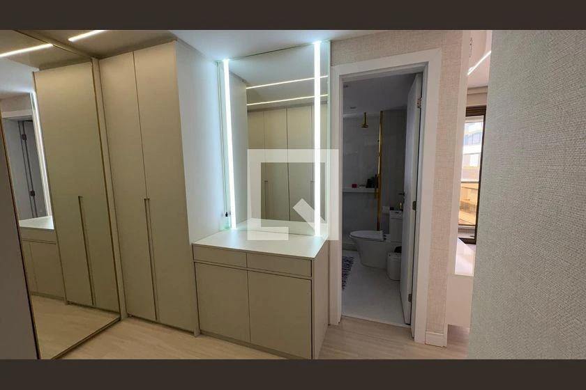 Apartment, 217 m², with a glass-enclosed balcony — photo 24
