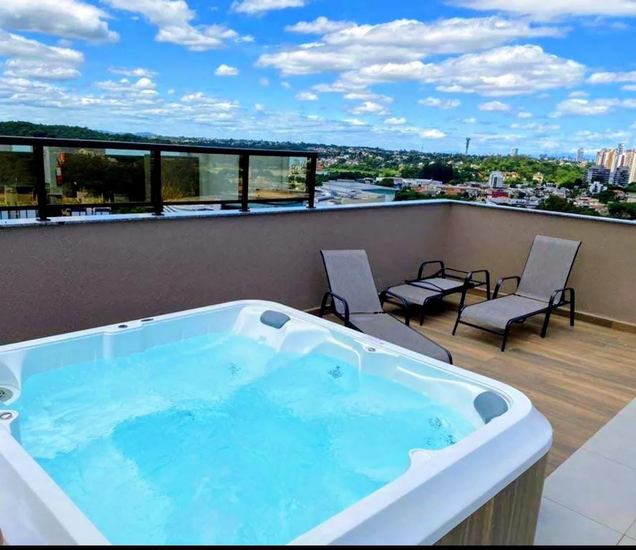Furnished 1-bedroom apartment with a balcony — photo 8