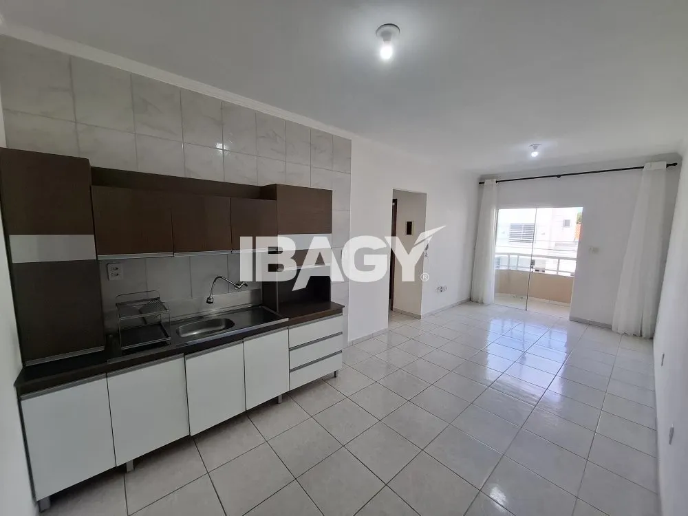 Apartment with open-plan kitchen and balcony grill — photo 2