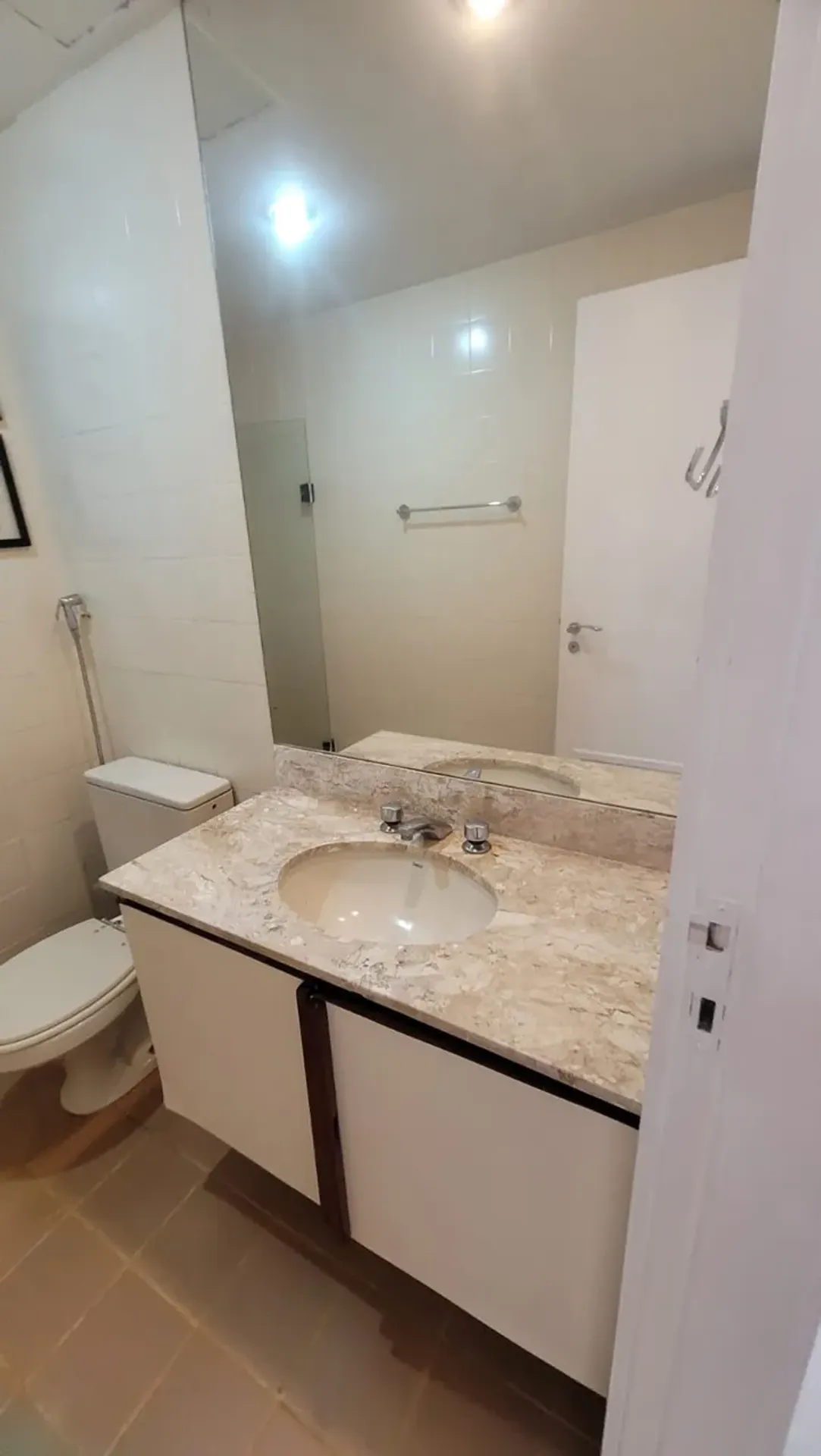 Park view in a 2-bedroom apartment, 105 m² — photo 12