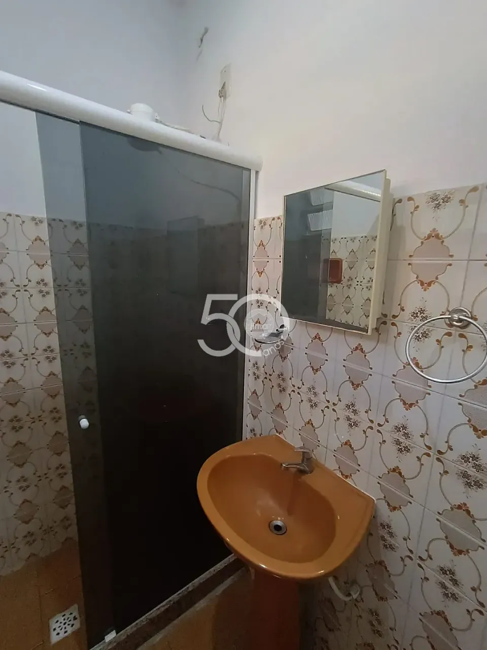 1-bedroom apartment with balcony and a glass shower — photo 8