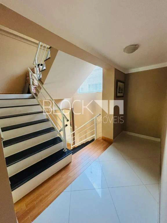 Furnished house with 6 en-suite bedrooms and 7 baths — photo 15