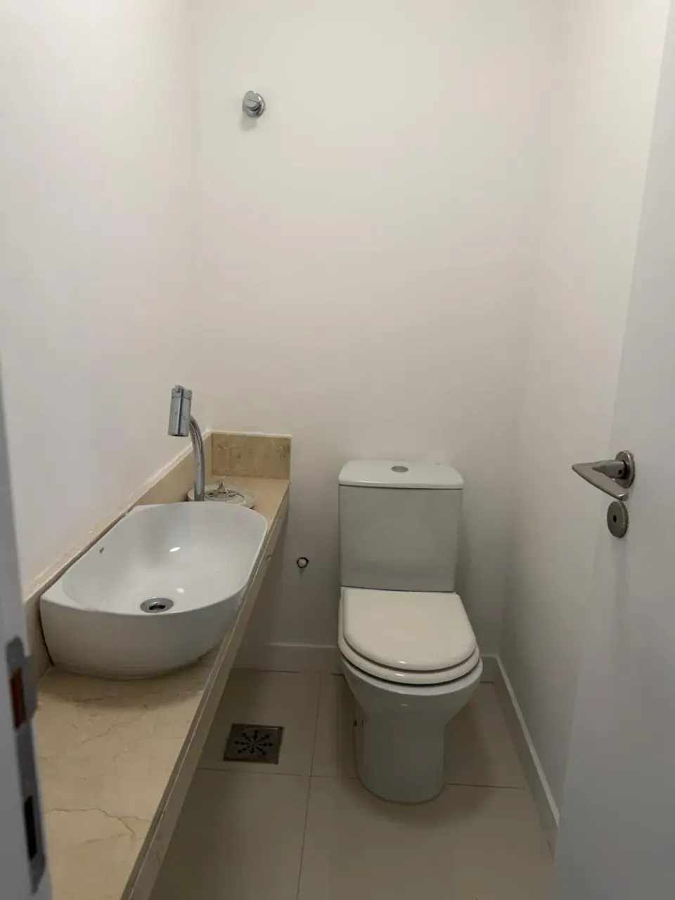 3-bedroom rental apartment with a balcony — photo 13