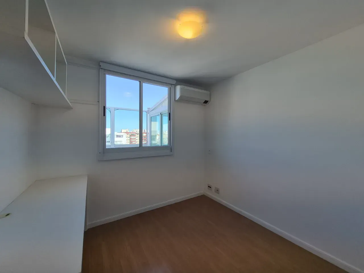 Duplex with 225 m², 3 bedrooms, and open-plan kitchen — photo 18