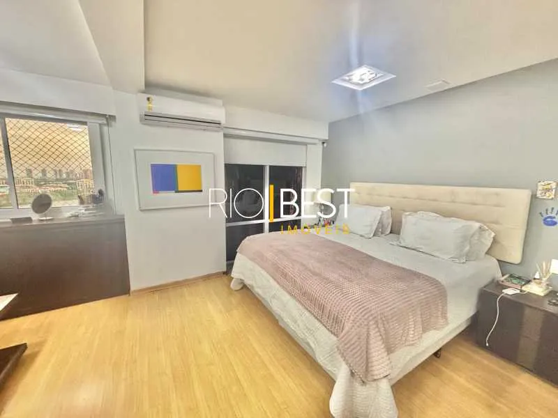 Apartment with 4 bedrooms and 5 bathrooms, 4 parking spots — photo 17