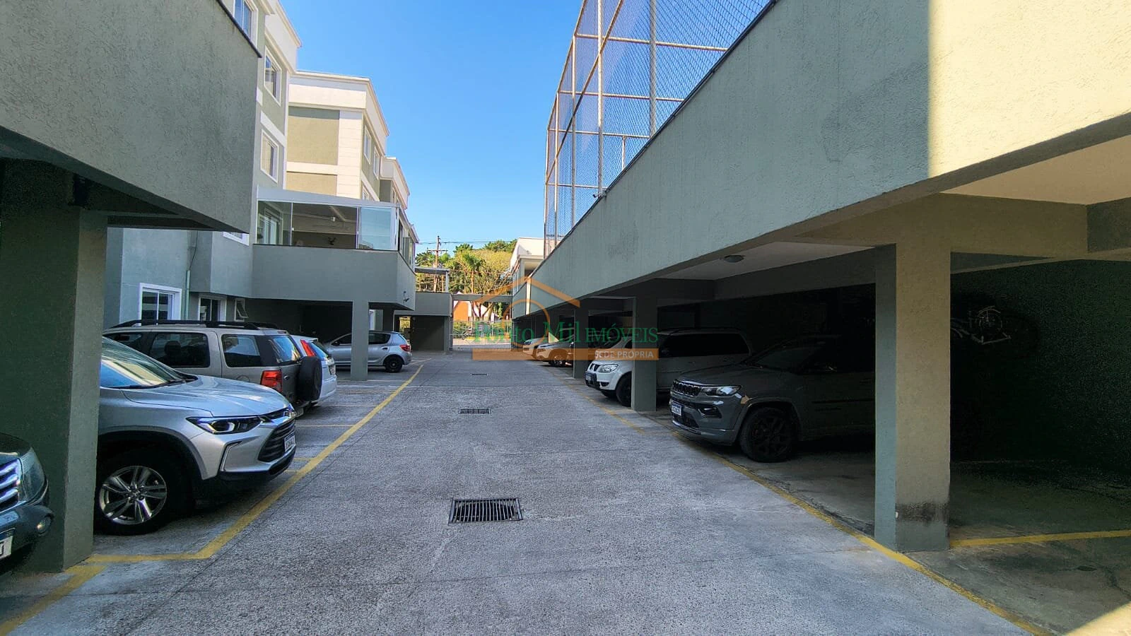 Apartamento com 2 quartos e cozinha separada de 65 m² — photo 9