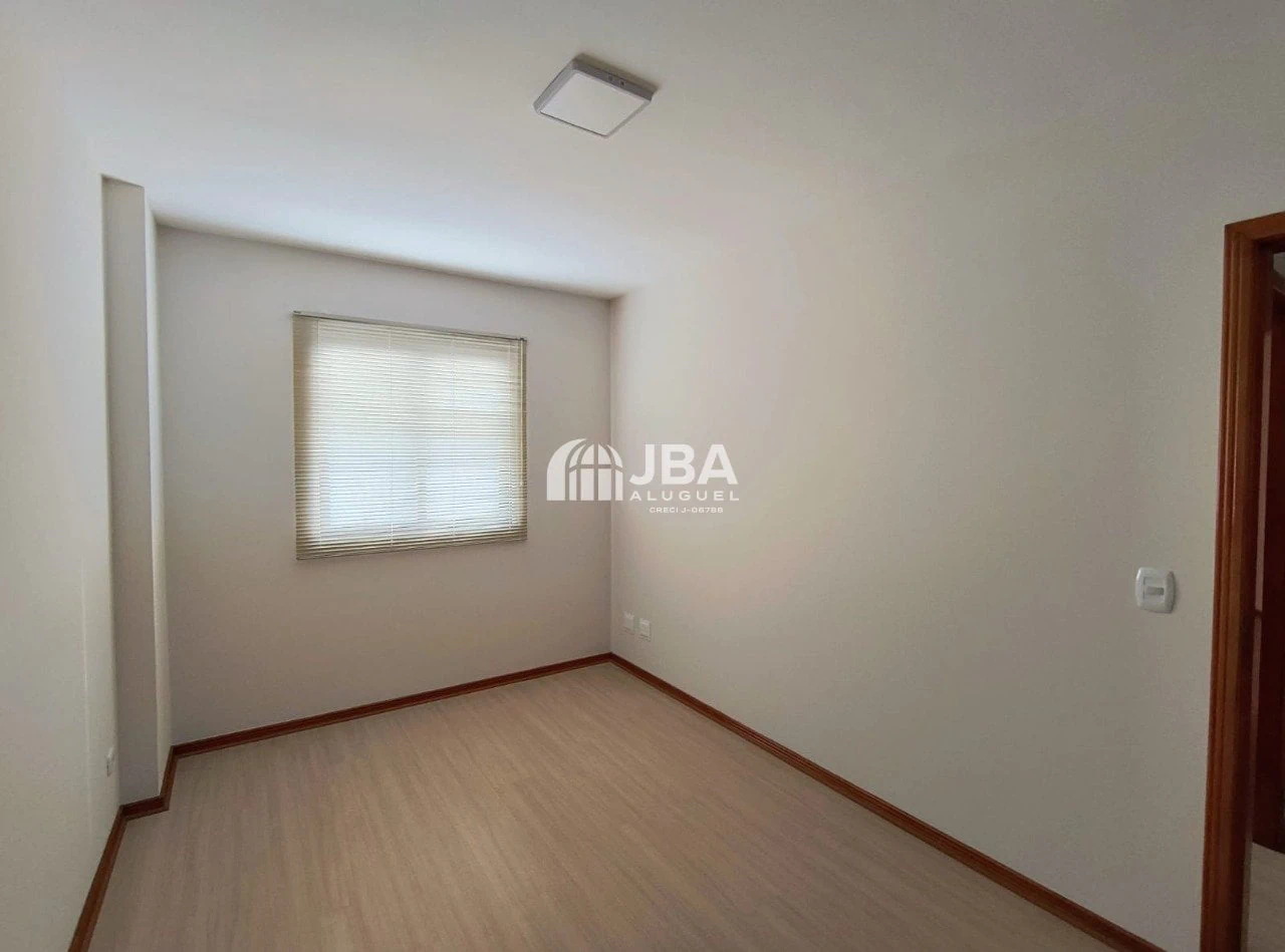 Departamento de 2 dormitorios con piso de madera o laminado — photo 6
