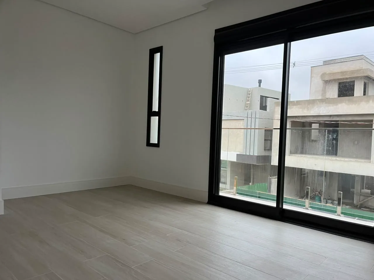 3-bedroom apartment in a building with a sauna — photo 24