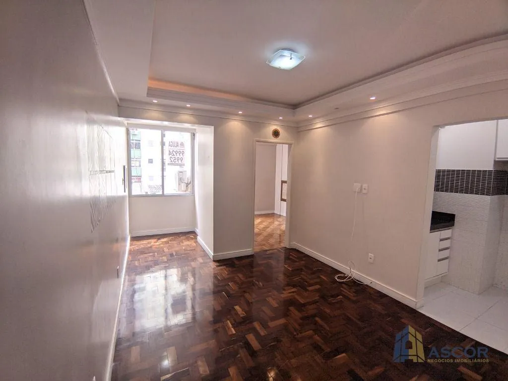 1-bedroom apartment with living room and air conditioning — photo 2