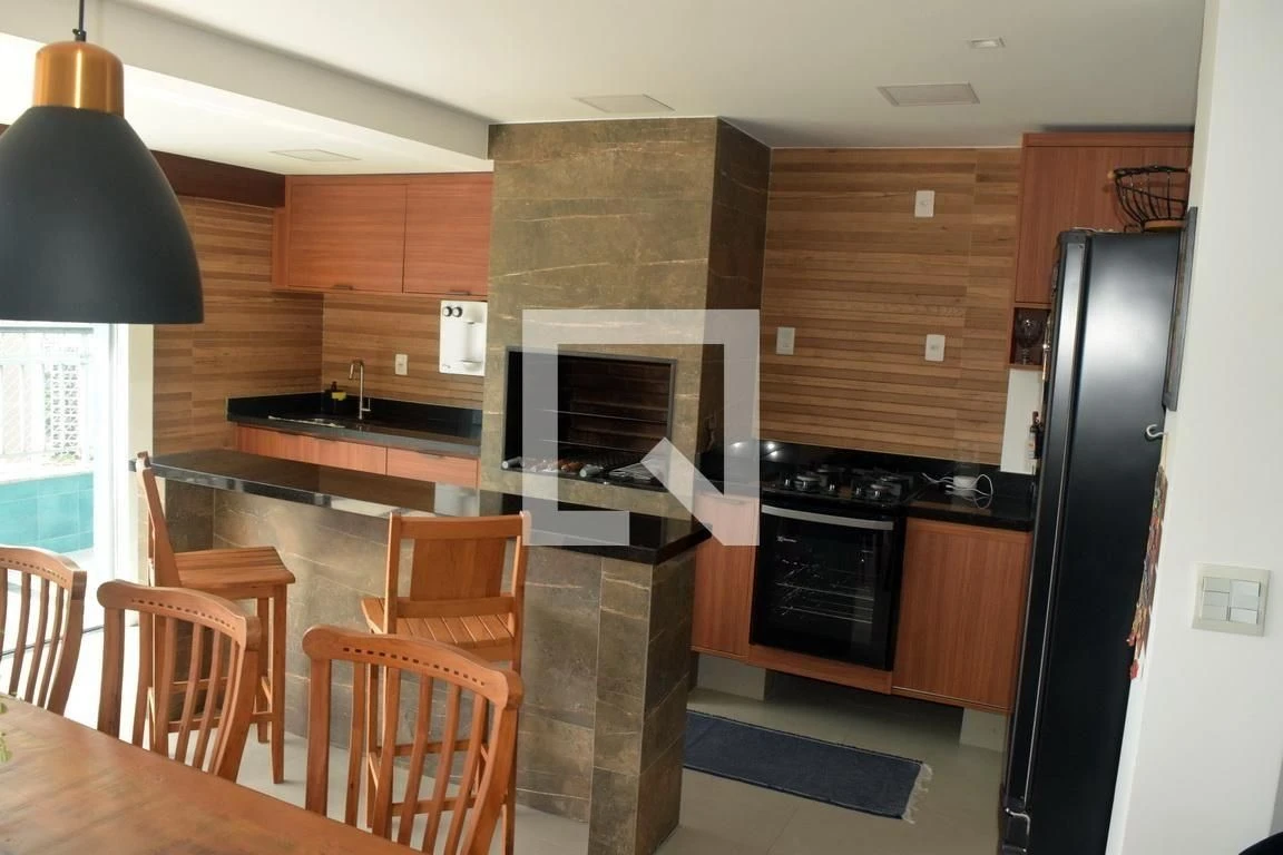 Apartamento mobiliado com 3 quartos e varanda — photo 2