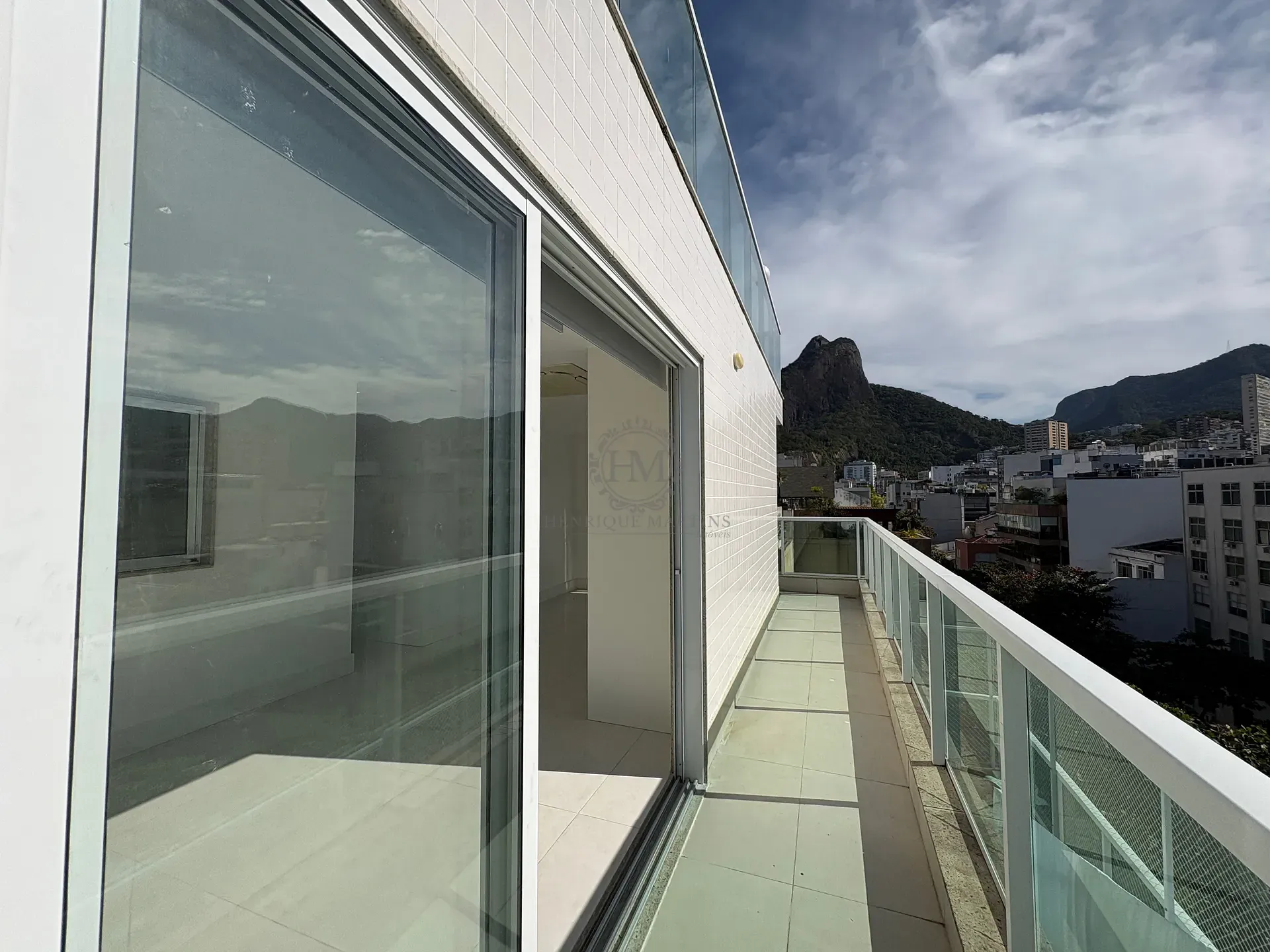 Triplex penthouse with 3 bedrooms and water view — photo 24