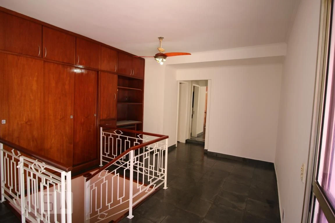 Apartamento sin muebles con 3 dormitorios y 2 baños — photo 32