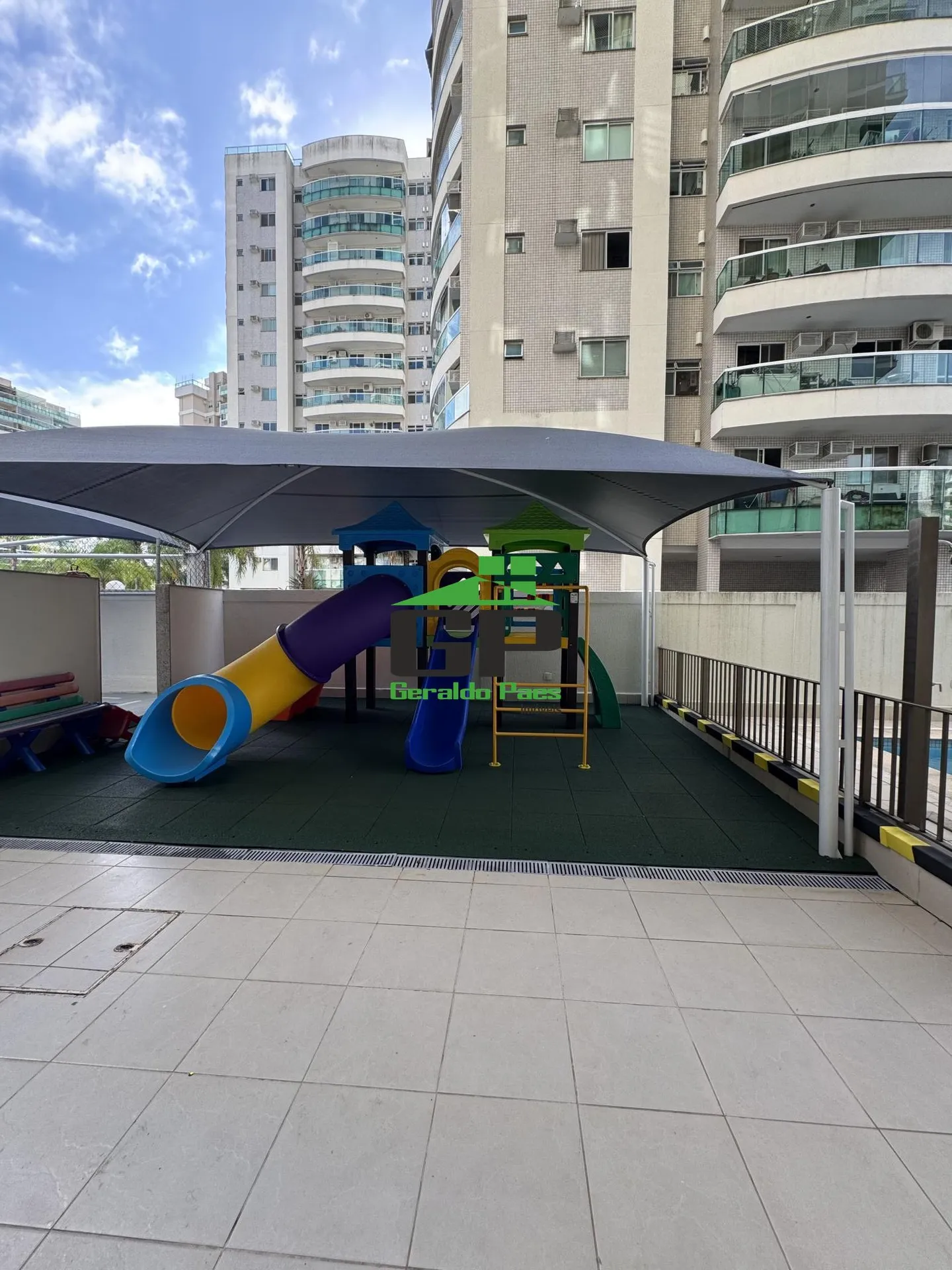 Apartamento de 3 quartos com cozinha americana e varanda — photo 28