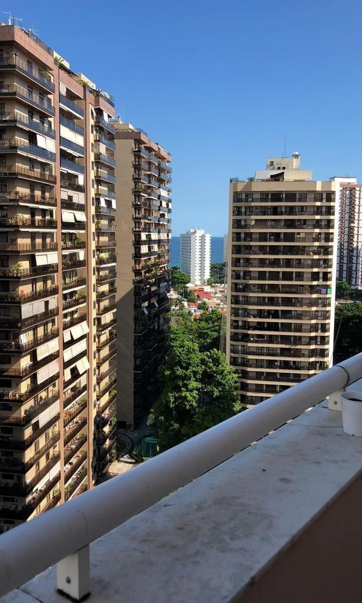 Apartamento mobiliado com 2 quartos e 3 banheiros — photo 9