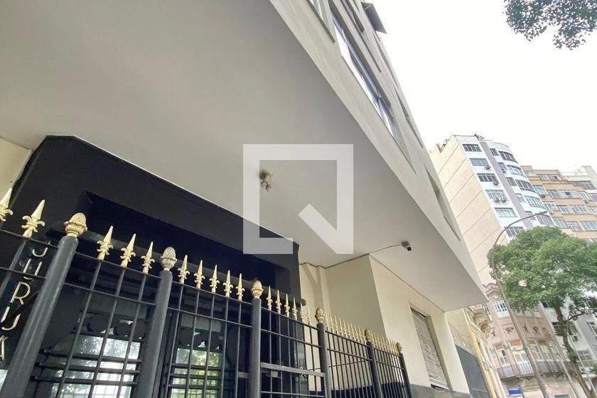 Departamento de 2 dormitorios con balcón cerrado con vidrio — photo 36