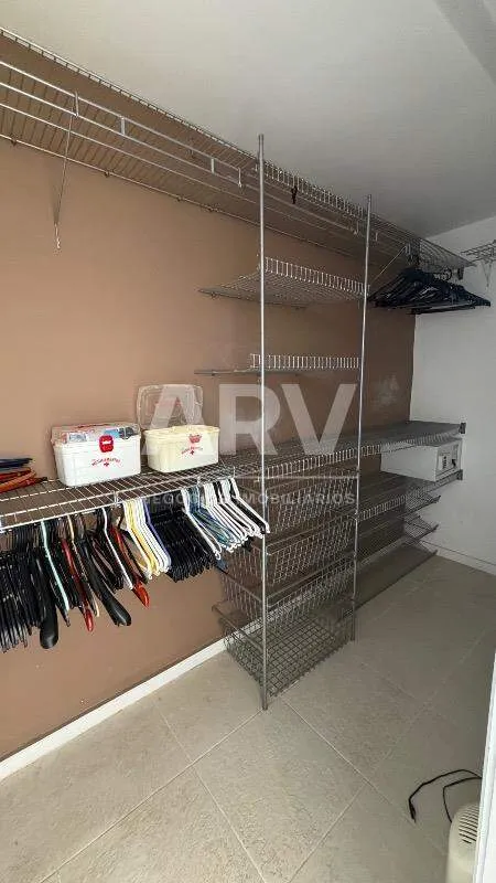 Apartamento mobiliado com 4 quartos e 5 banheiros — photo 24