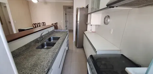 Casa com 3 quartos e 2 banheiros com 2 vagas — photo 2