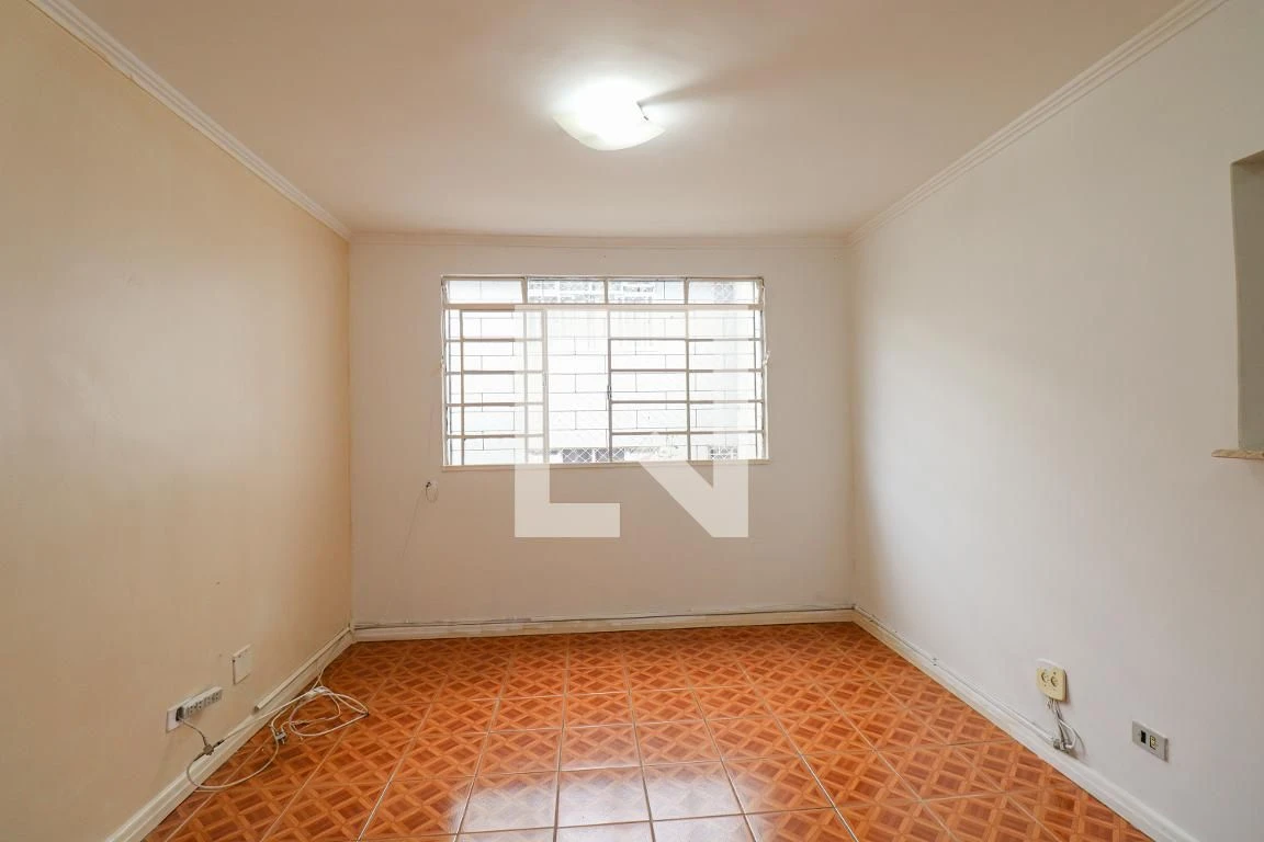 2-bedroom apartment with a washing machine in Curitiba — photo 7