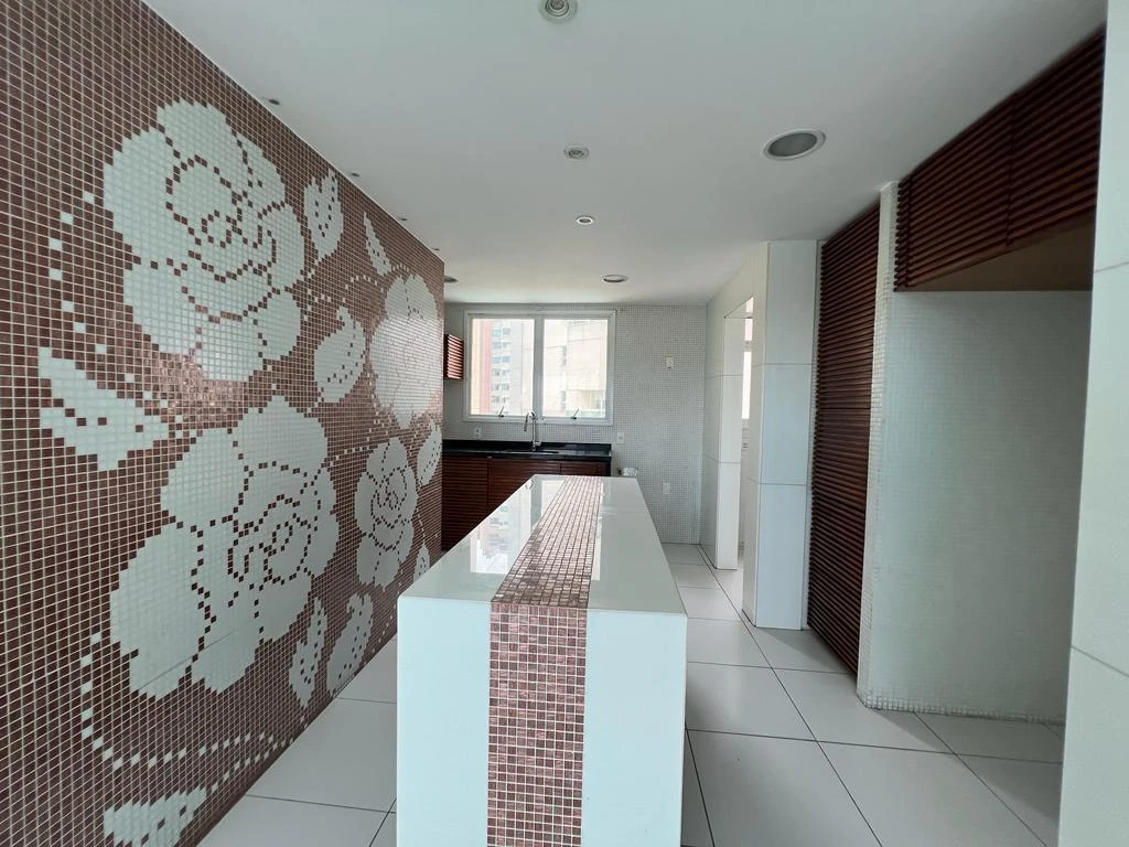 144 m² duplex with 4 bedrooms and 5 bathrooms — photo 2