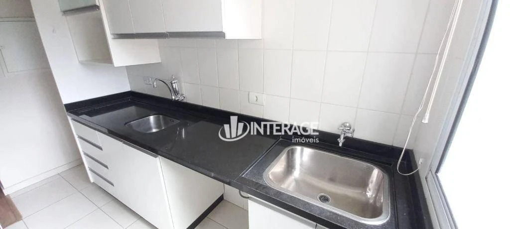3-bedroom apartment with wood or laminate floors in Curitiba — photo 6