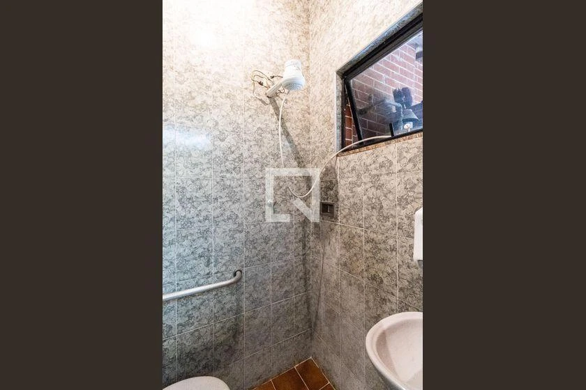 Casa de 2 andares com 238 m², 3 quartos e jardim — photo 55