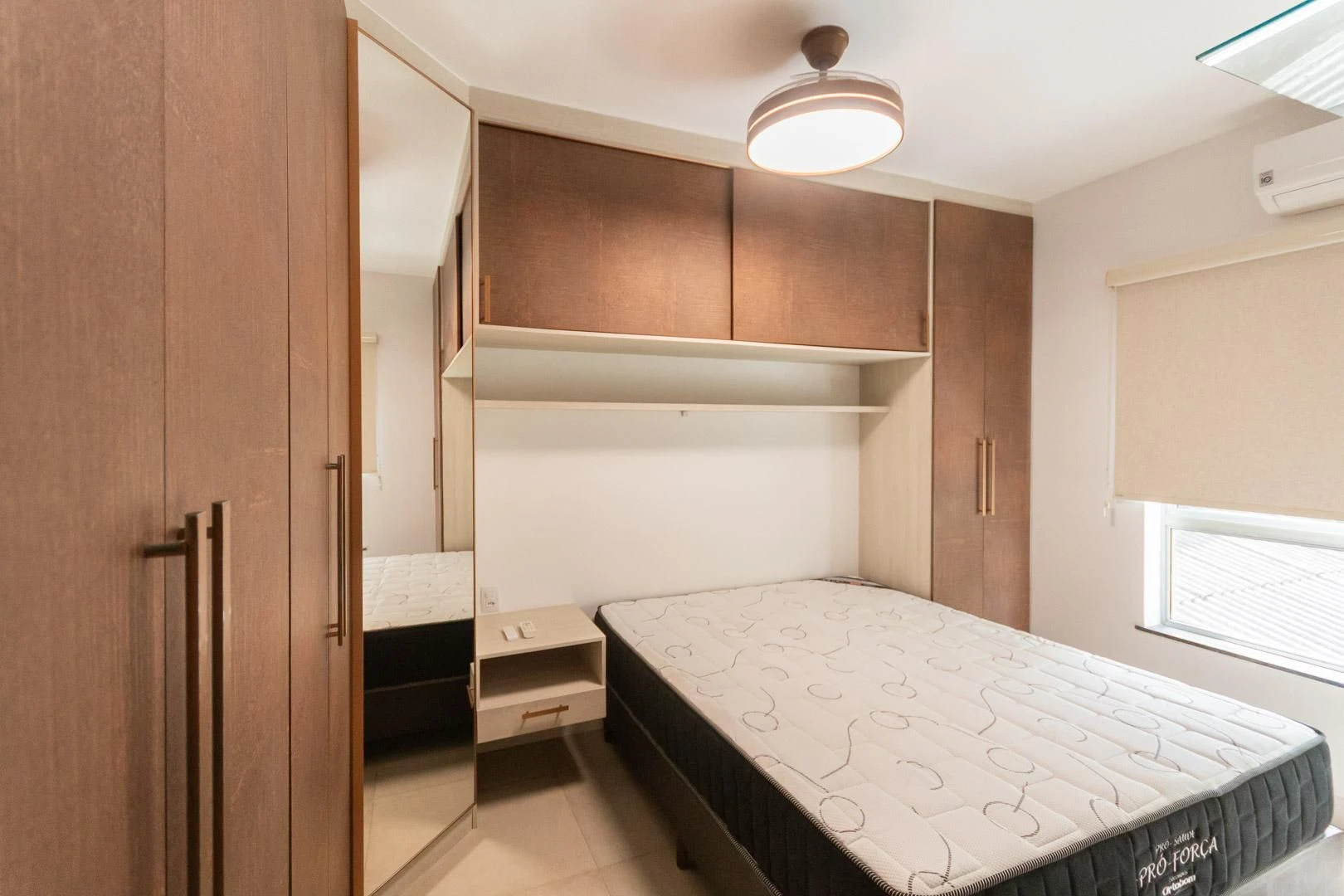 Робоче місце та 2 спальні: квартира 61 м² — photo 3