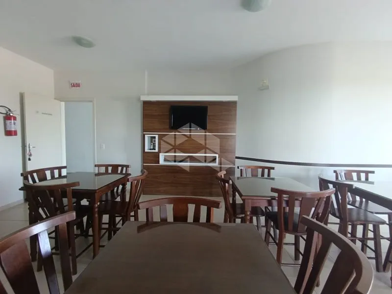 2-bedroom apartment in a building with a gym — photo 27