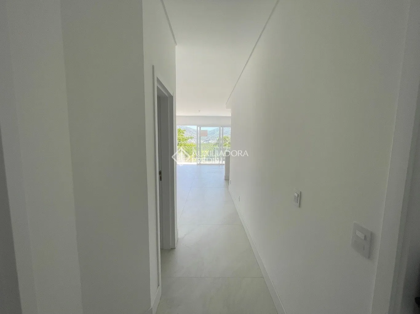 3-bedroom apartment with 159 m² and 2 parking spaces — photo 37