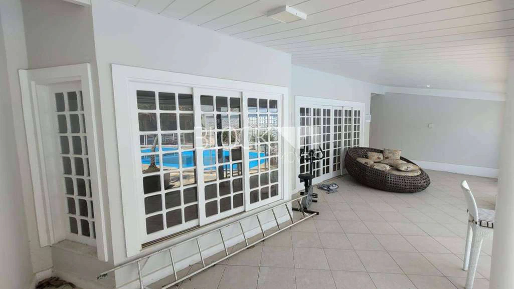 600 m² house with 4 bedrooms and 3 en-suite bathrooms — photo 4