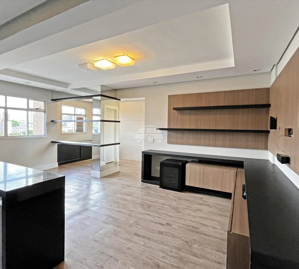 2-bedroom apartment with a washing machine in Curitiba