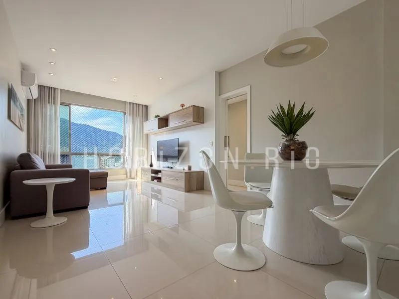 3-bedroom apartment with a mountain view — photo 6