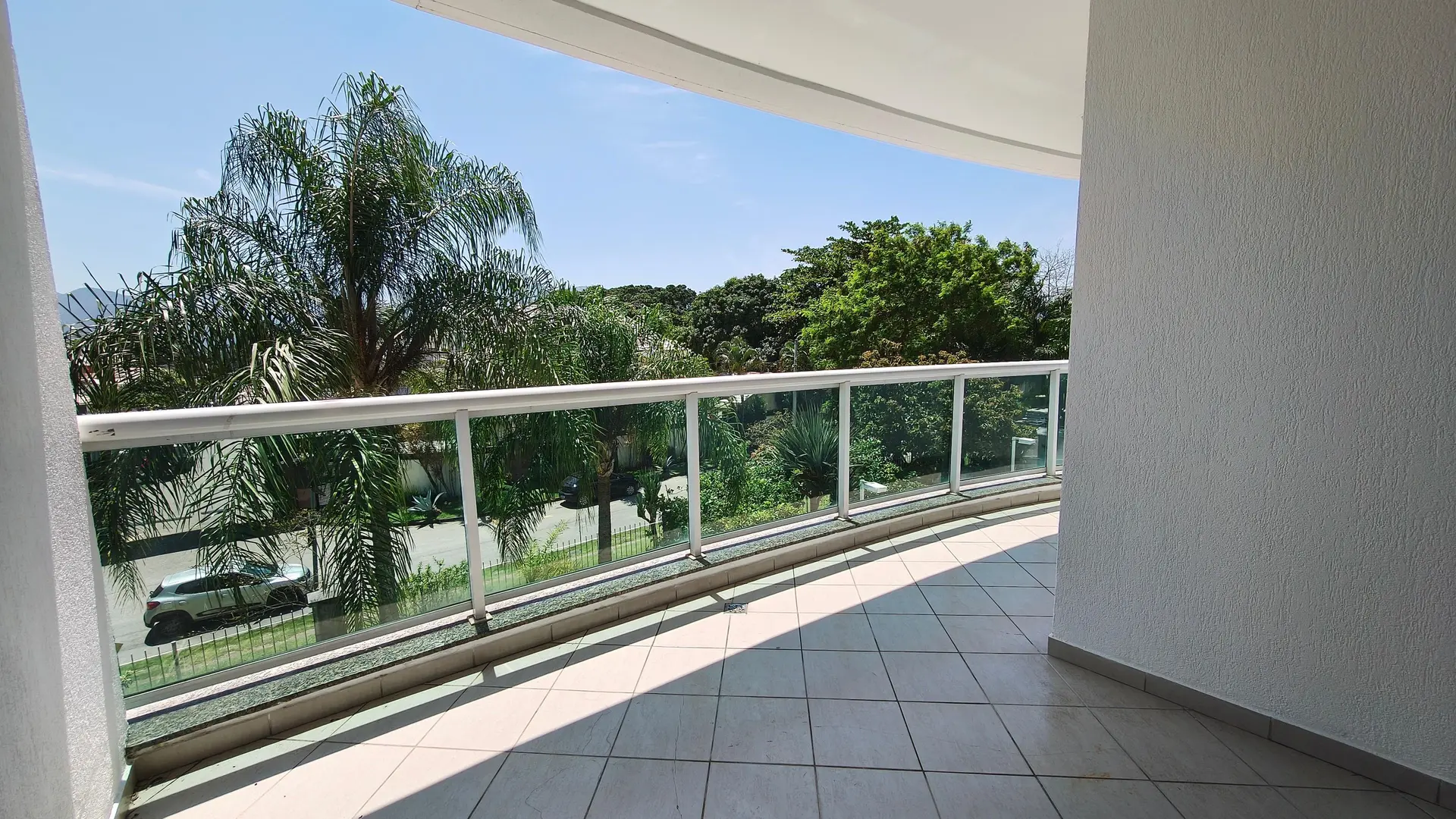 Apartamento de 3 quartos em condomínio com academia — photo 4