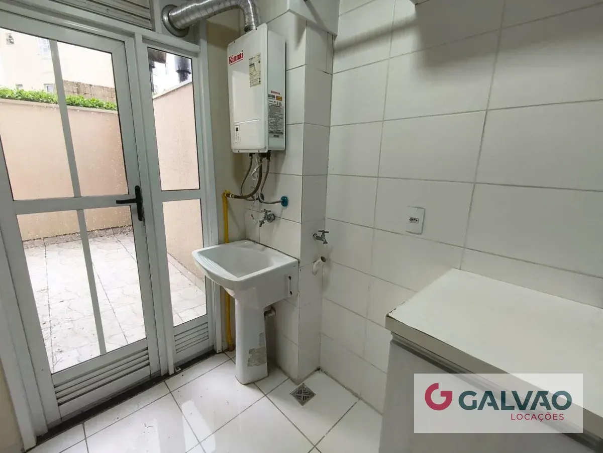 64 m² apartment with a washing machine and a home office — photo 7
