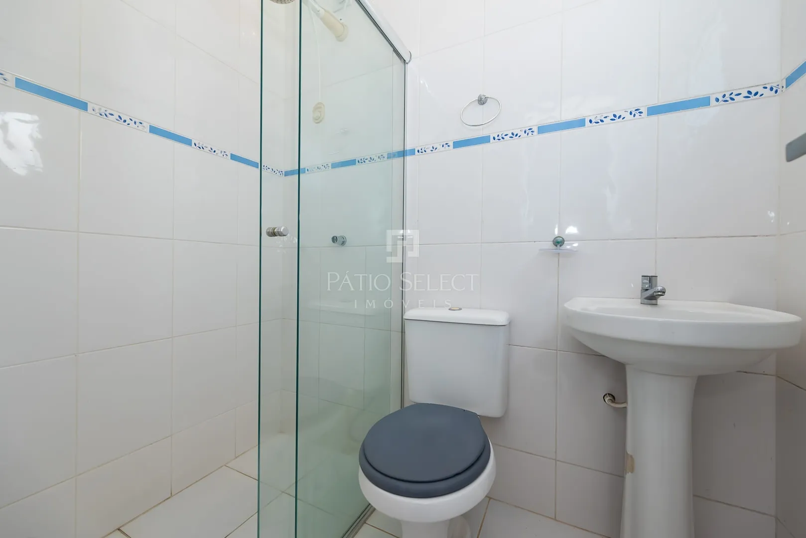 Furnished house, 305 m², with a bathtub — photo 45