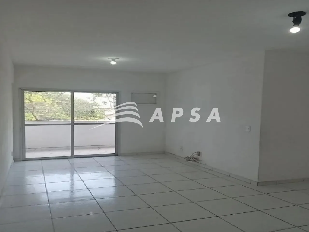 66 m² apartment with 2 bedrooms and a balcony — photo 13